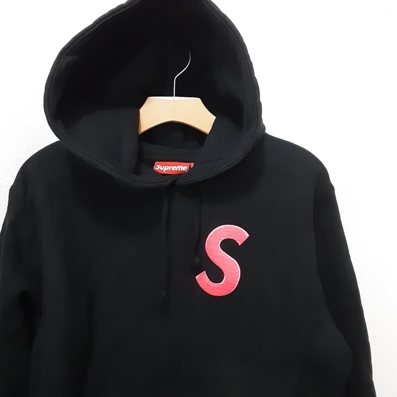 Supreme Hoodie Pullover Sweater - Picture 2 of 7